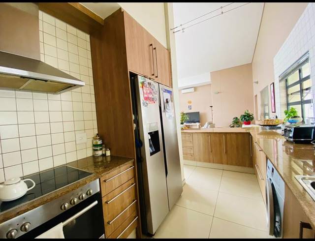 3 BEDROOM APARTMENT FOR SALE IN BEDFORD GARDENS